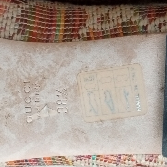 Gucci Round Toe Raffia Leather Horsebit Flats - Picture 11 of 13